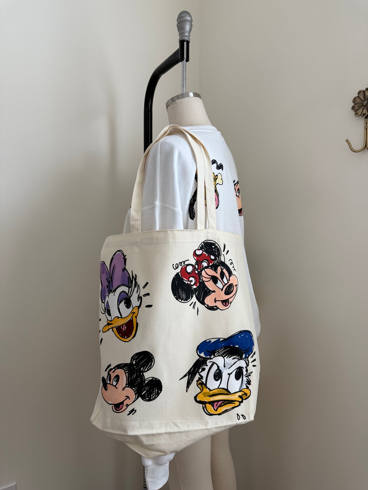 DOODLE FRIENDS TOTE