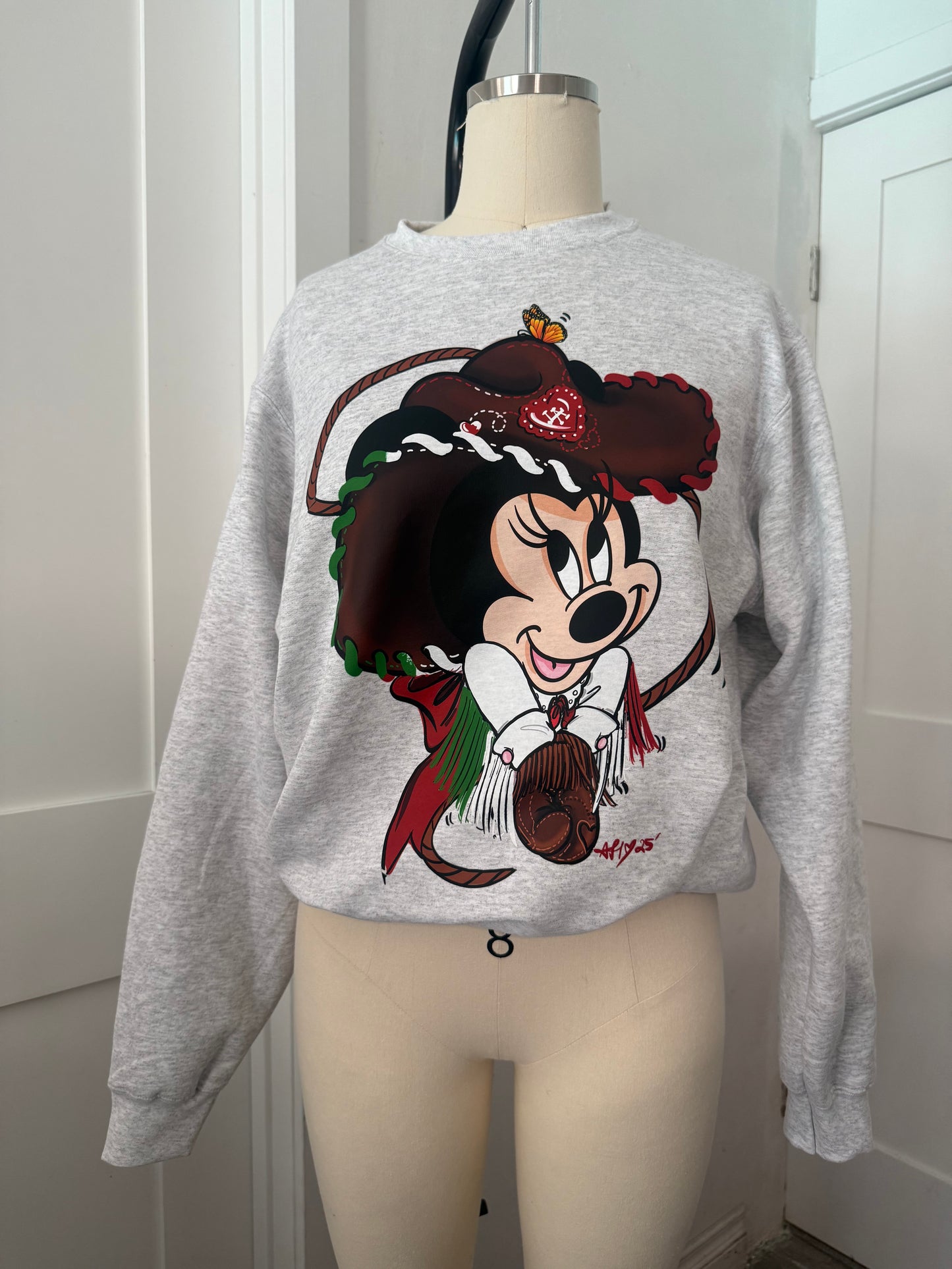 MINNIE JARIPEO CREWNECK