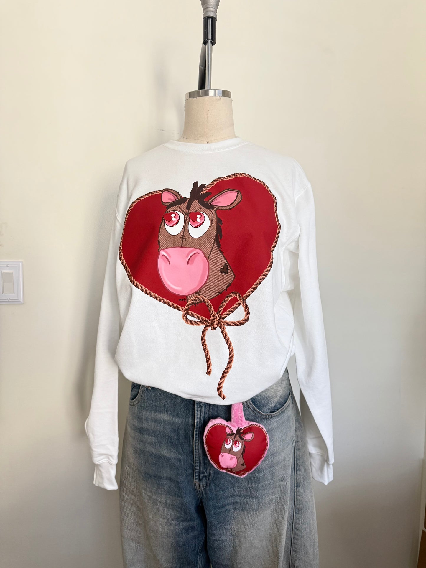 WILD LOVE CREWNECK