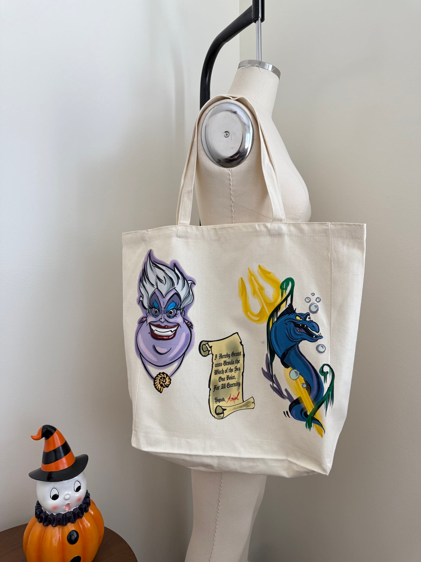 QUEEN OF THE SEA TOTE