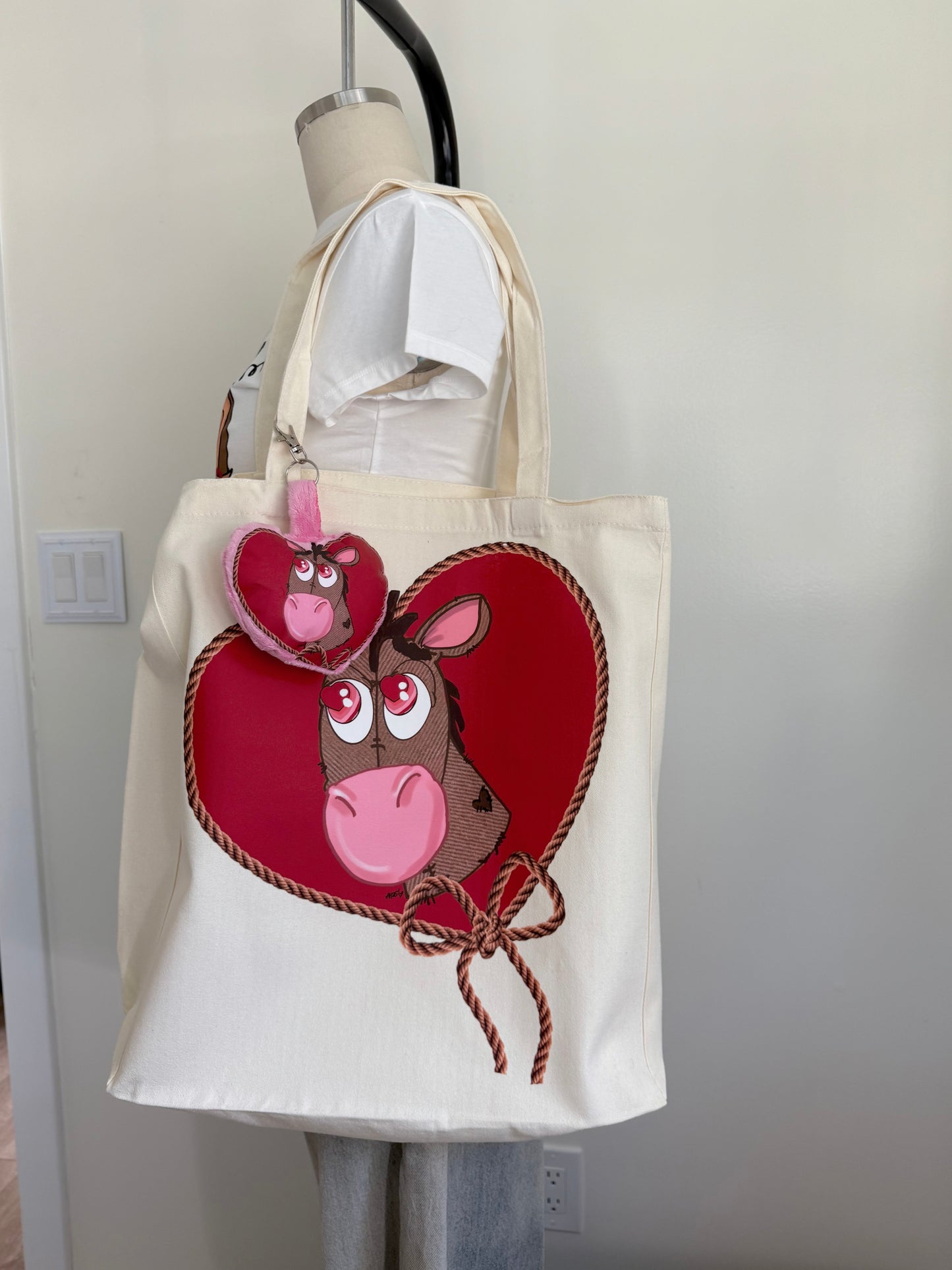 WILD LOVE TOTE