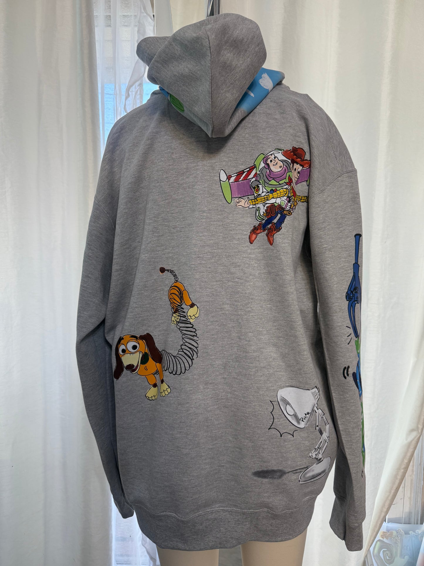 ANDYS TOYS ZIPPER SWEATER