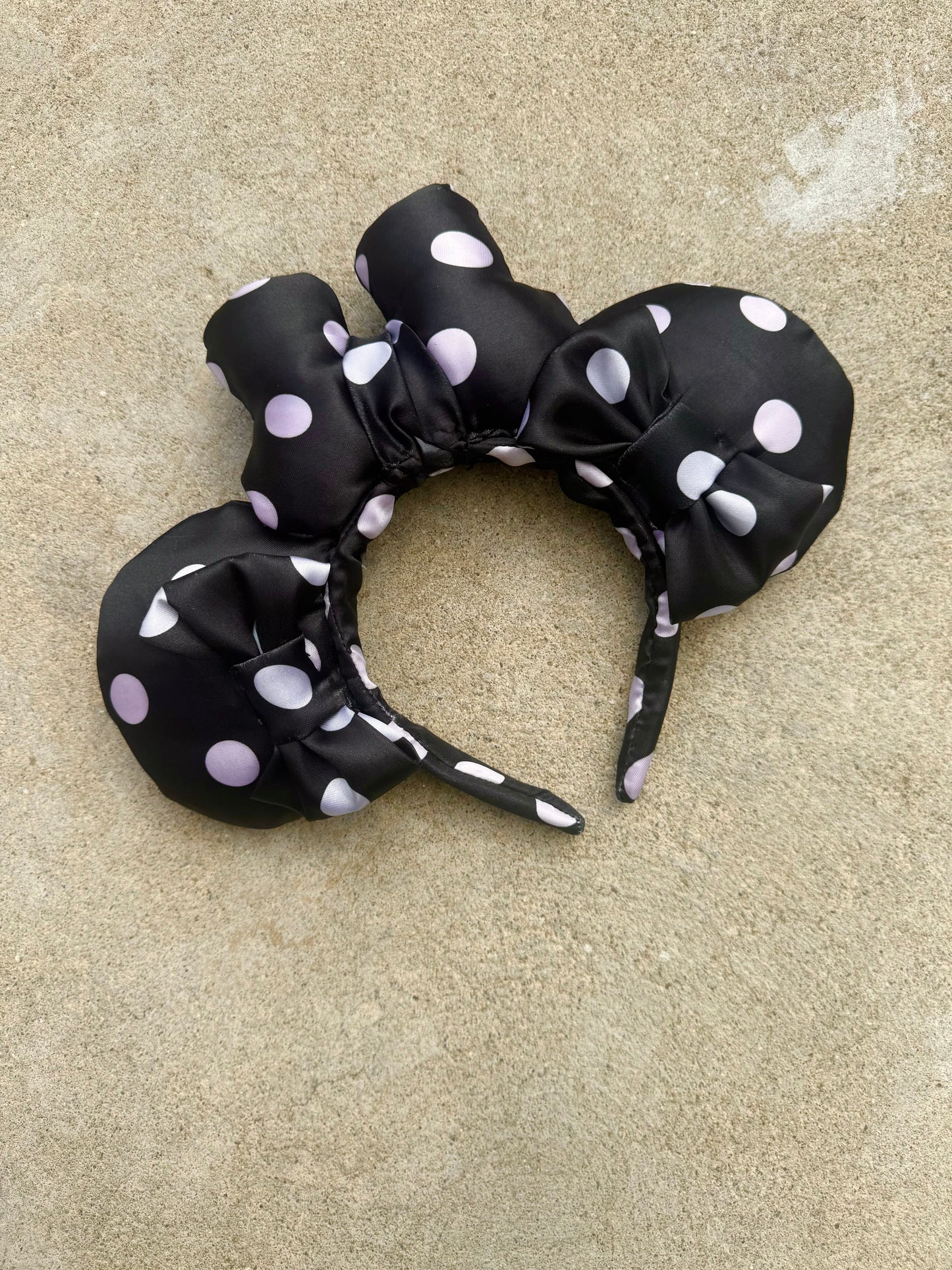 DOTTED LOVER EARS