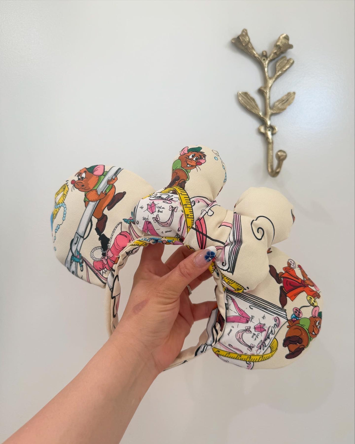 CINDERELLY EARS