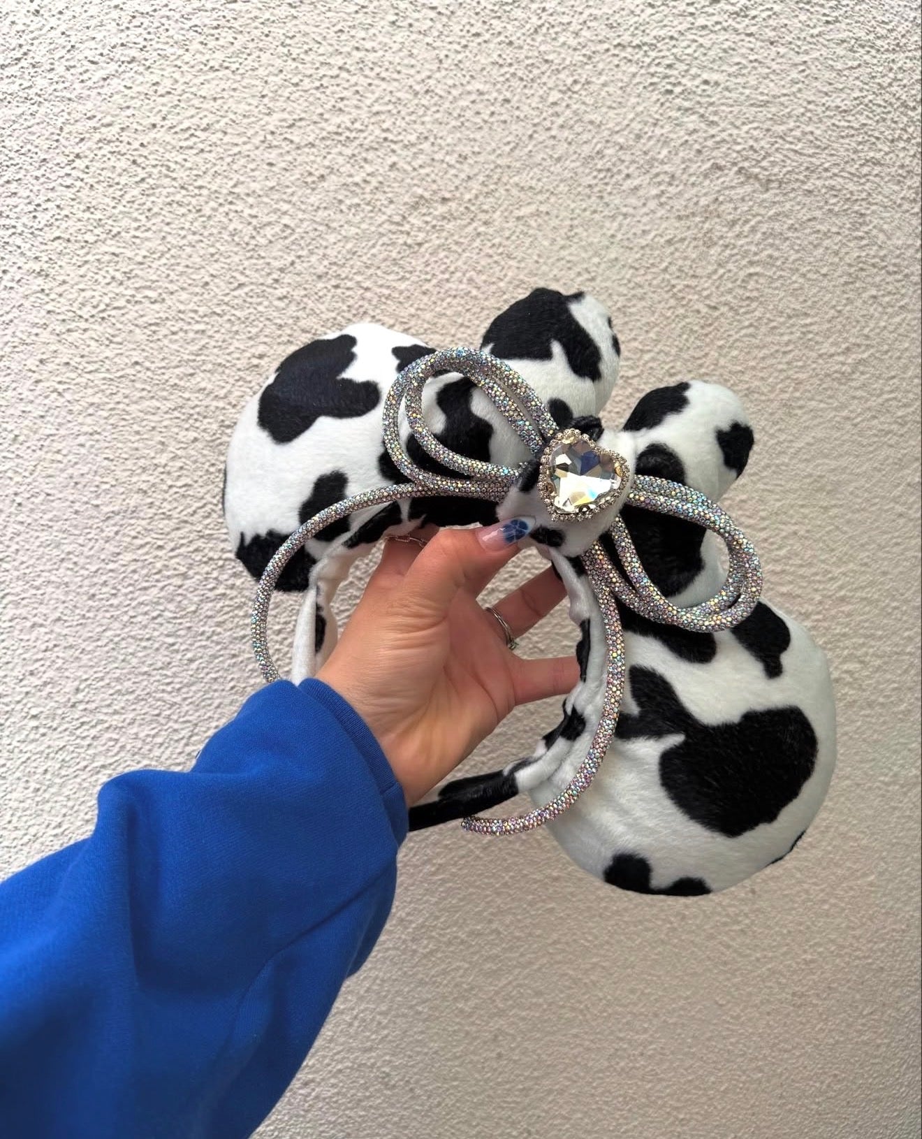 MOO BLACK AND WHITE EARS