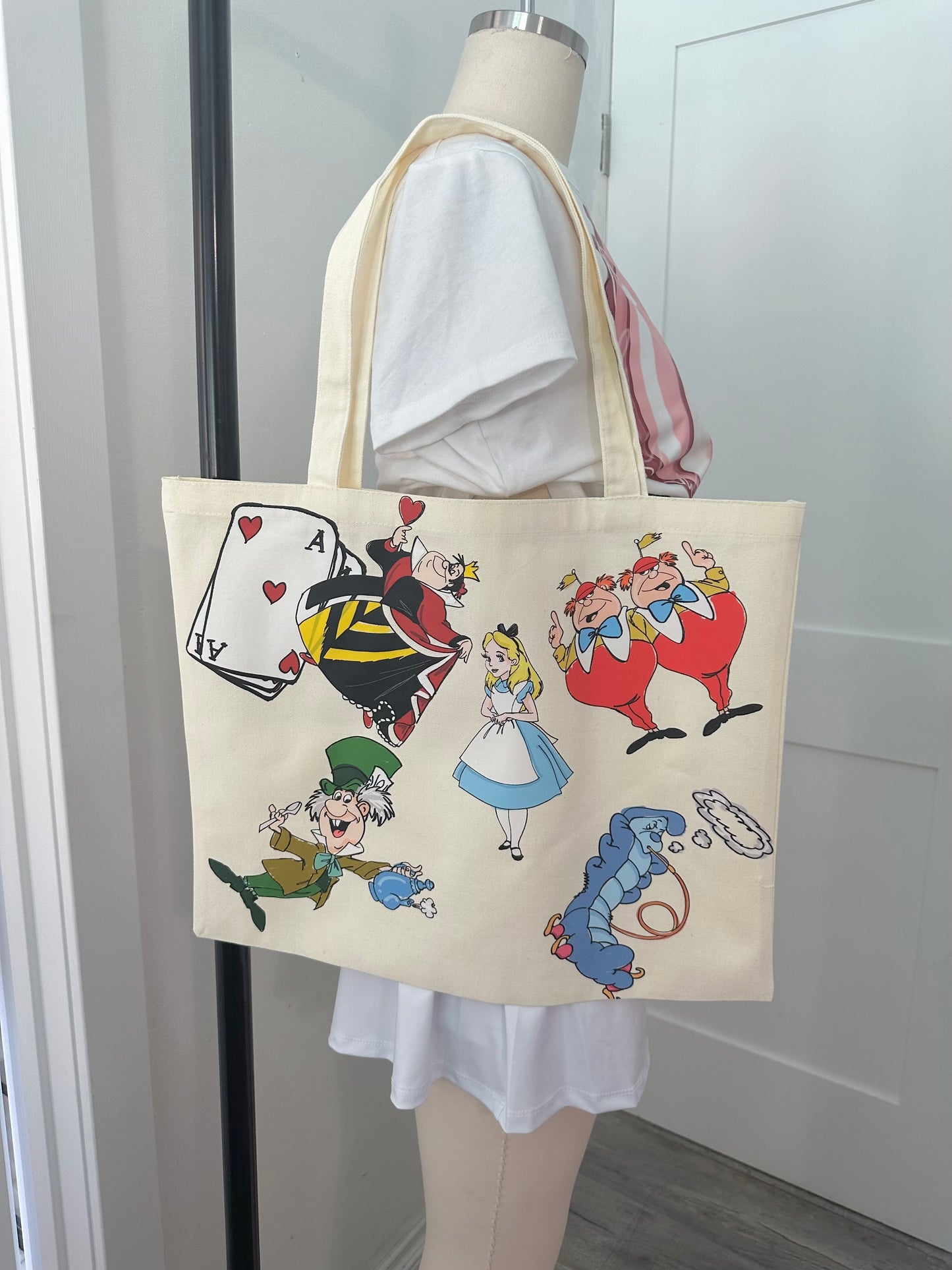 ALICE'S GARDEN TOTE