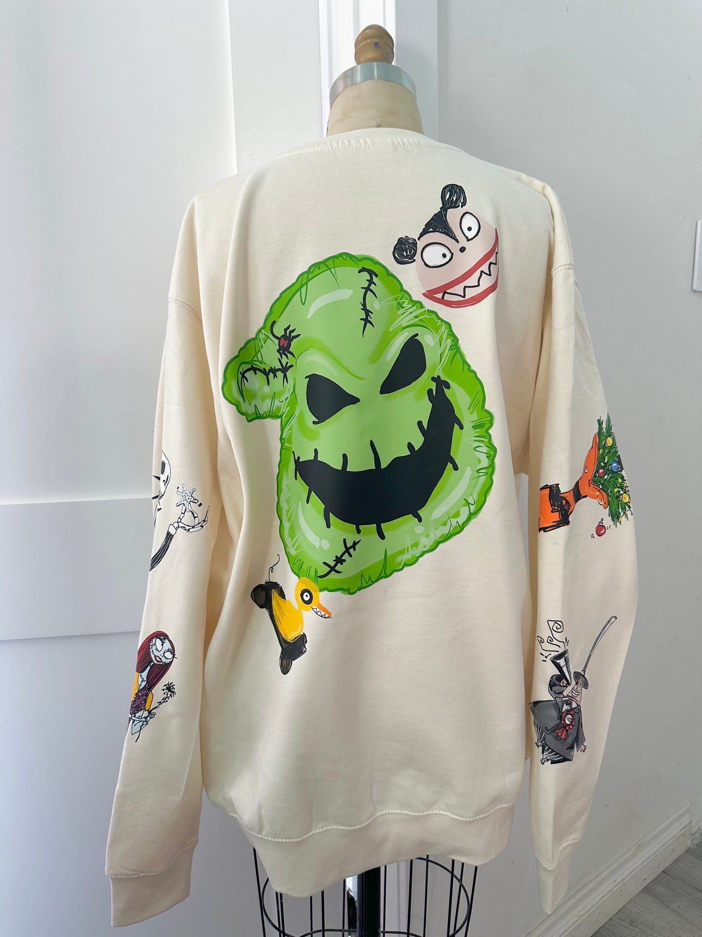 SALLY'S NIGHTMARE CREWNECK