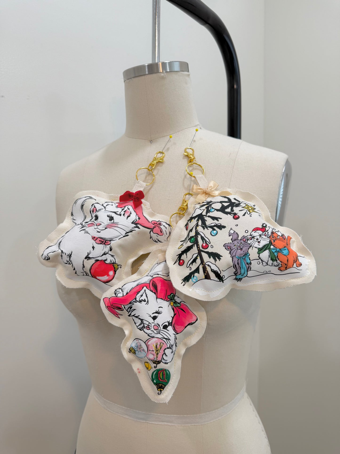 BONJOUR CHRISTMAS KEYCHAIN BUNDLE