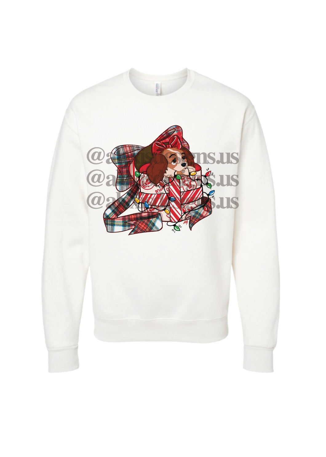 LADY IN A PRESENT CREWNECK