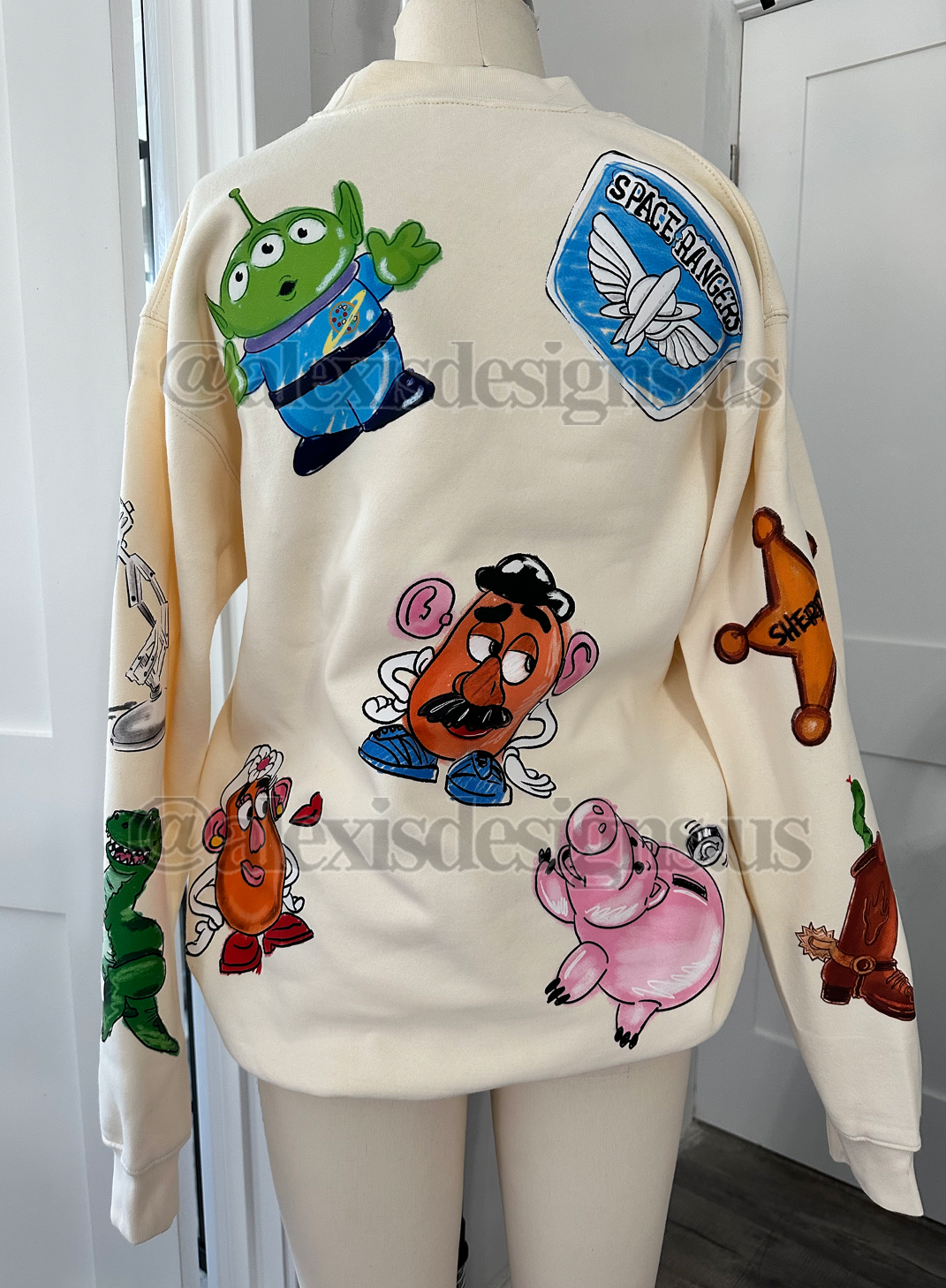 ANDY'S TOYS CREWNECK
