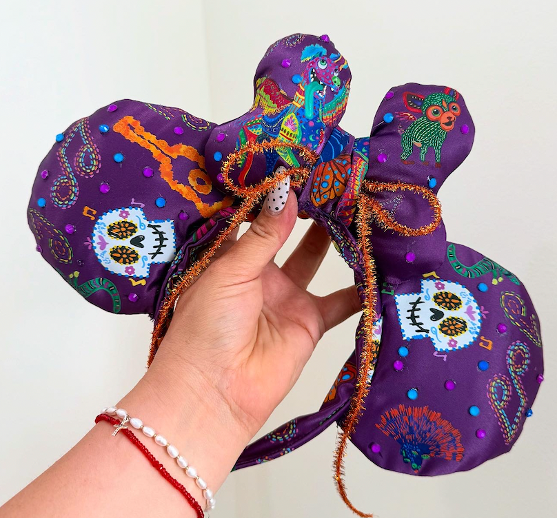 LOS ALEBRIJES EARS