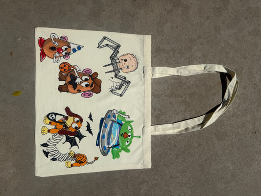 SPOOKY STORY TOTE