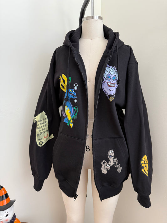 QUEEN OF THE SEA ZIPPER