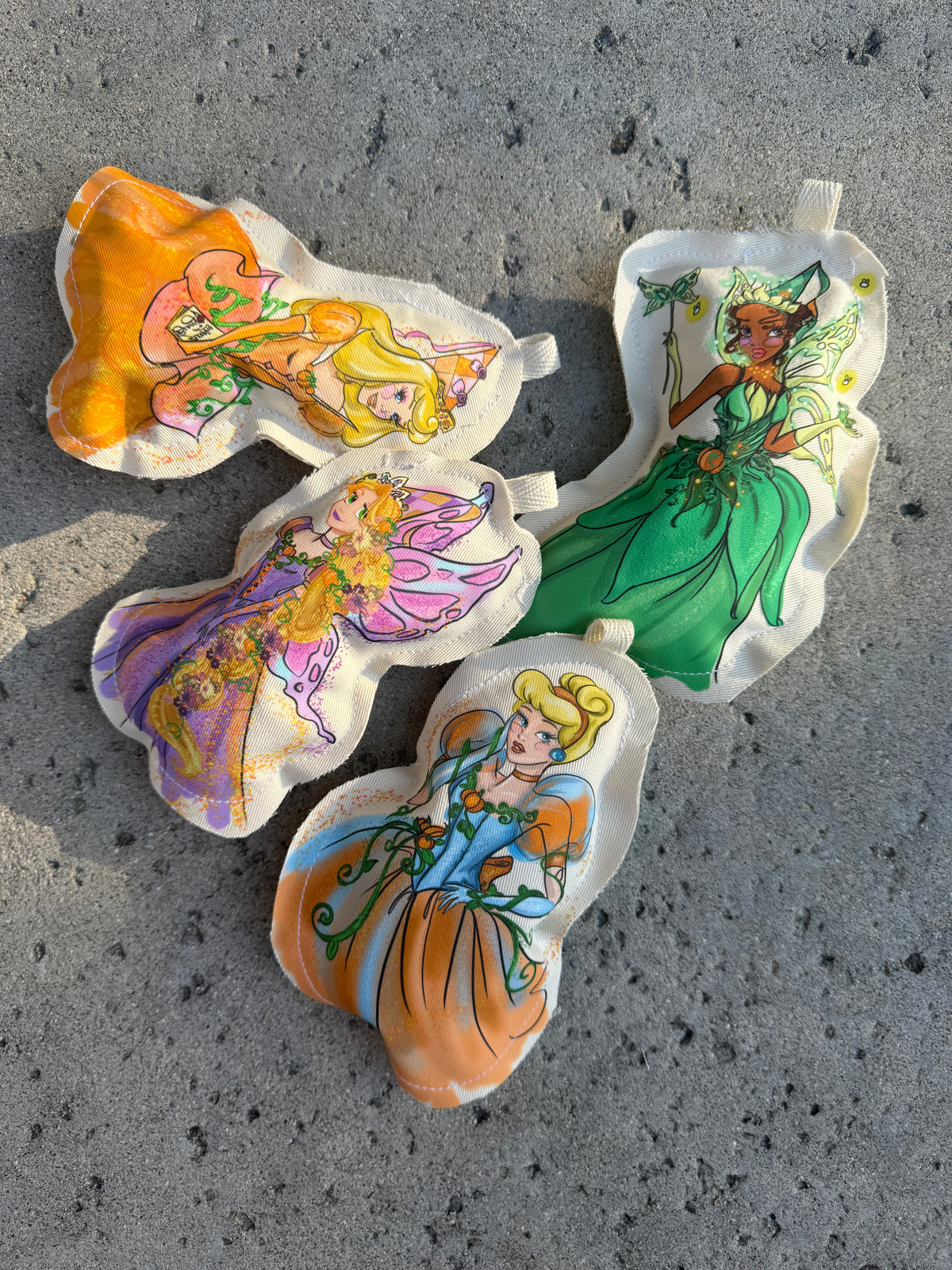 PRINCESS HALLOWEEN PARTY VER 2 KEYCHAIN SET