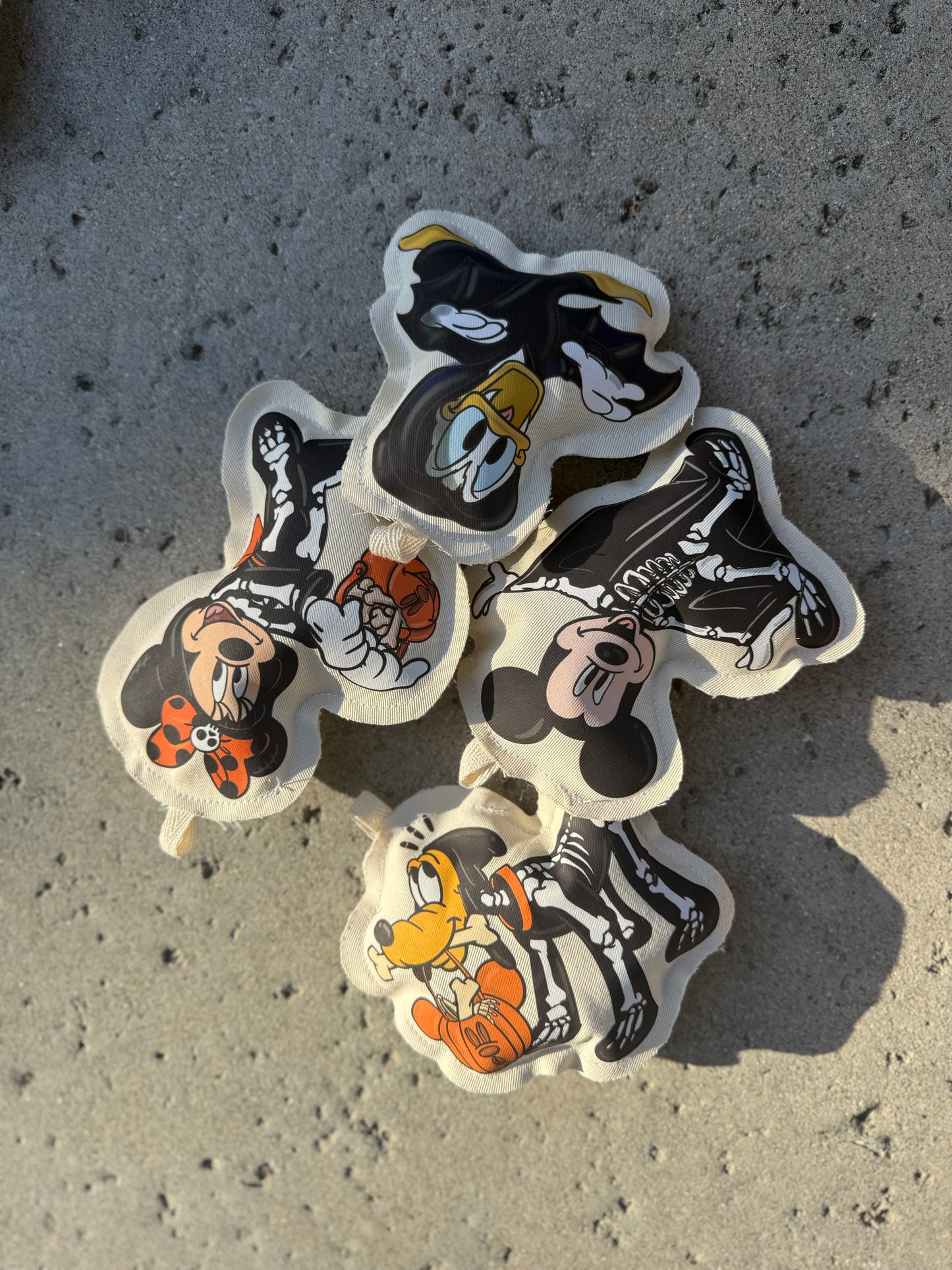 SPOOKYVILLE VER 2 KEYCHAIN SET