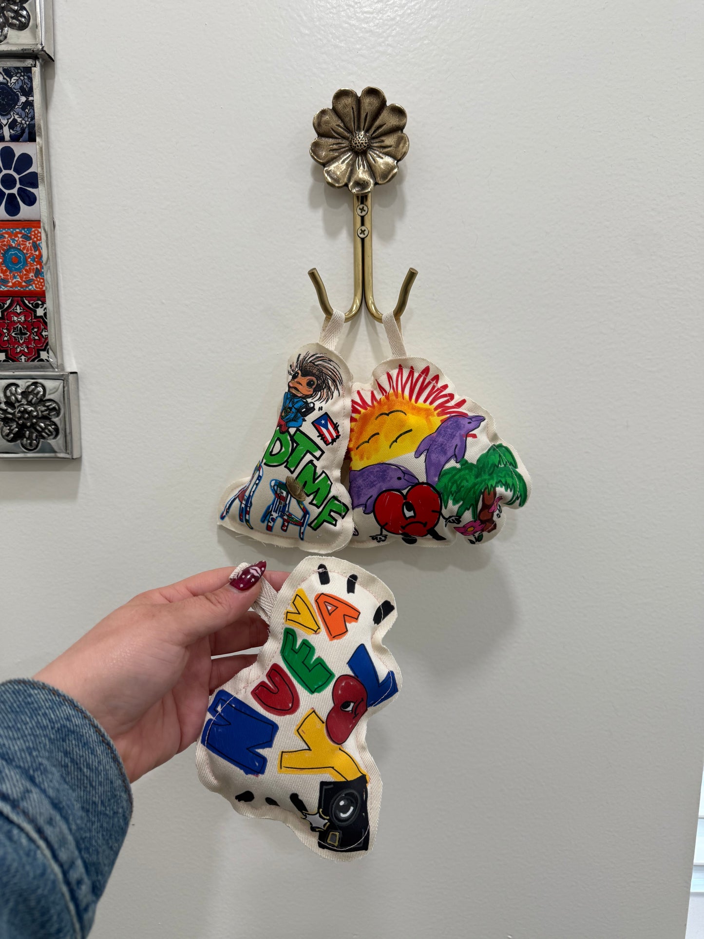 NUEVAYoLL KEYCHAIN SET