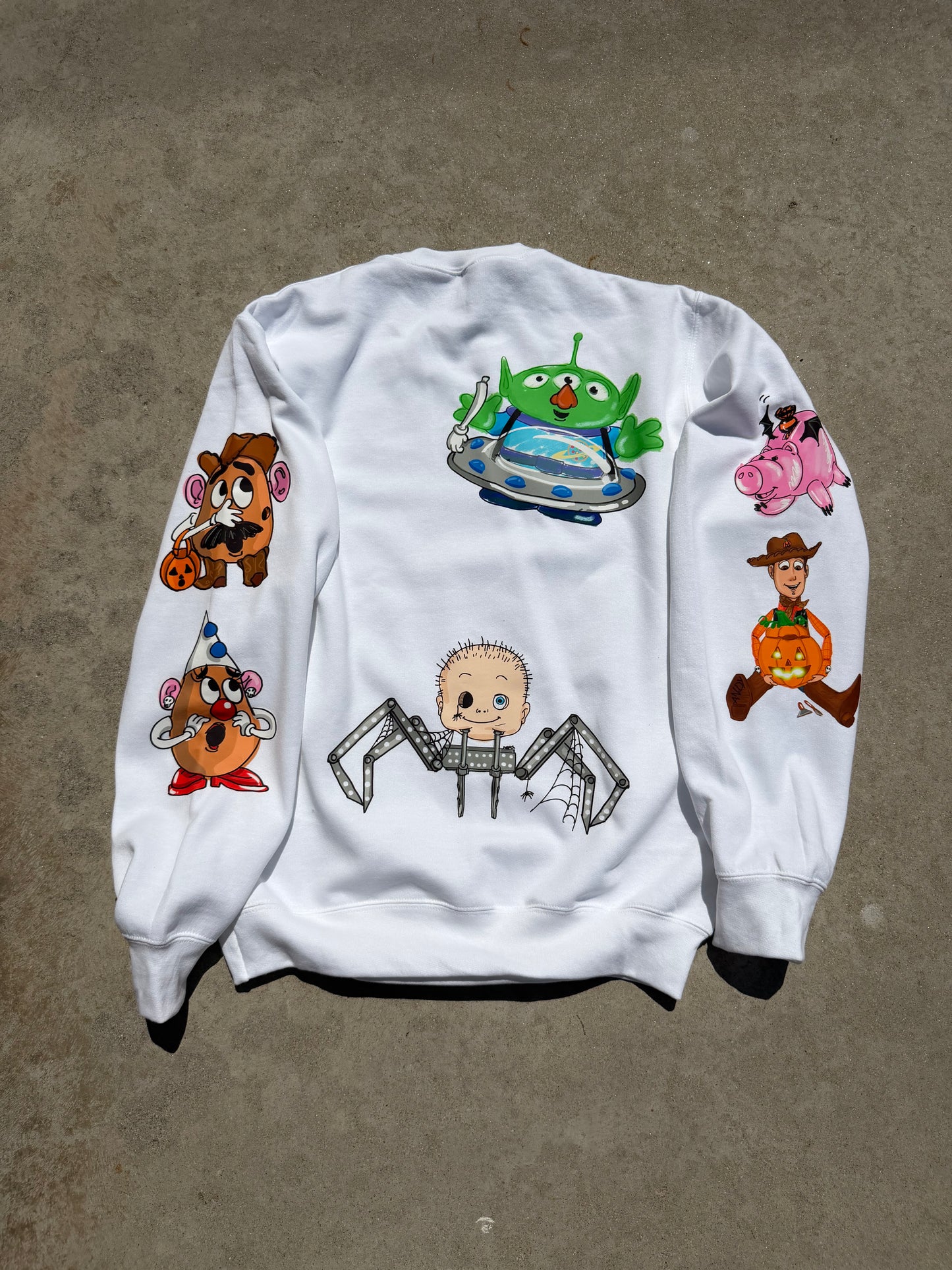 KIDS SPOOKY STORY CREWNECK