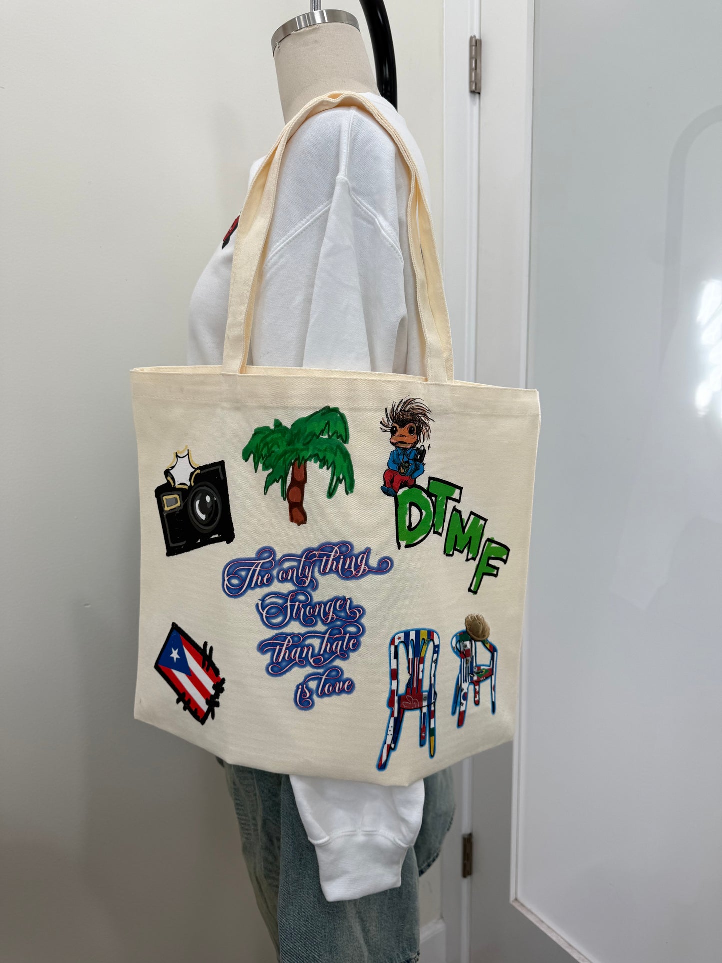 NUEVAYoL TOTE