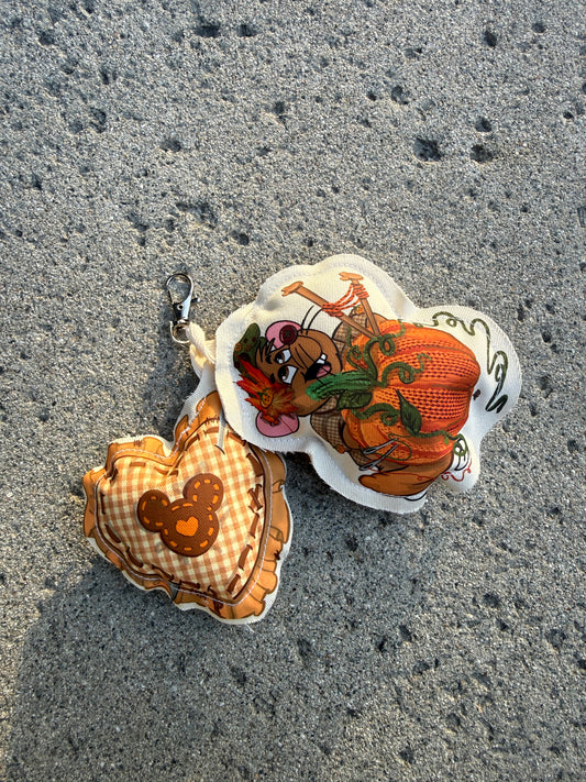 AUTUMN LOVER KEYCHAINS