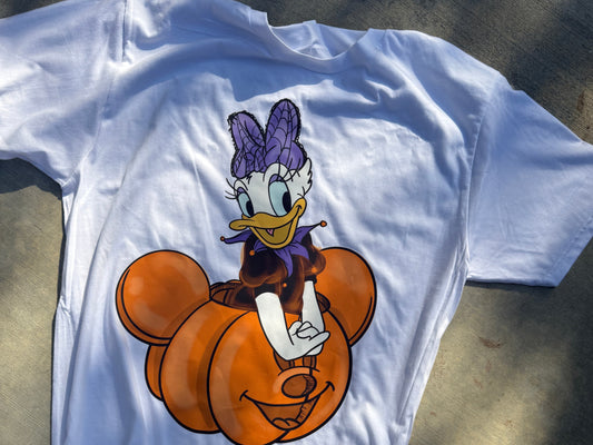 DAISY SPOOKY AND SWEERT T SHIRT