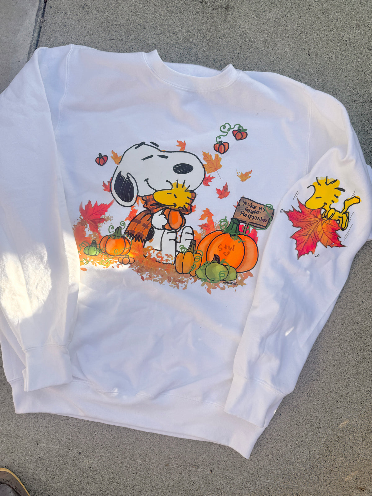 FALL LOVE CREWNECK