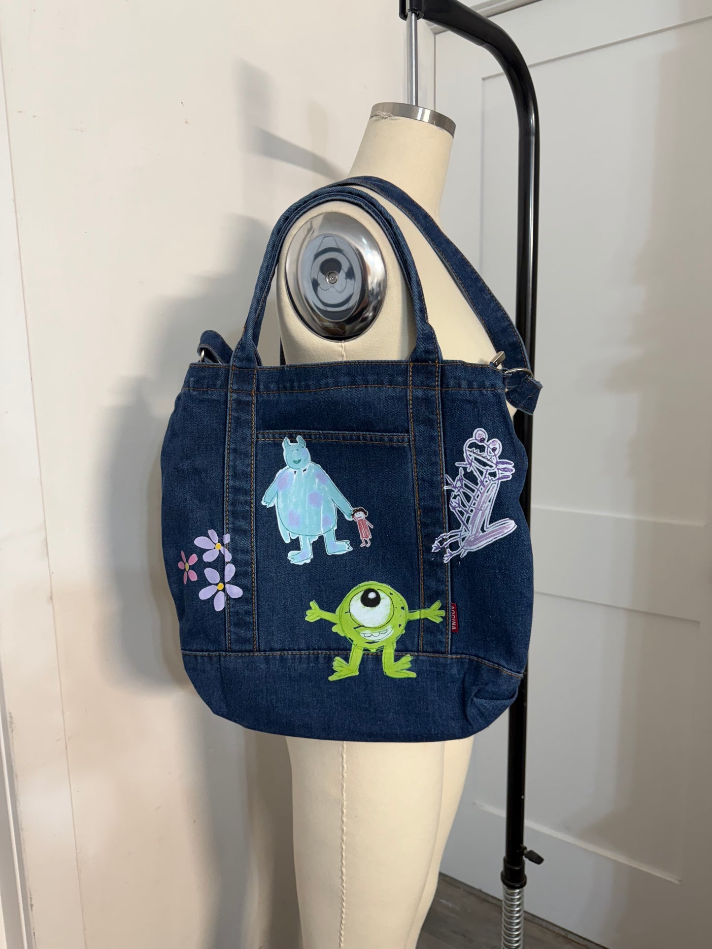 MONSTERS TEAM CROSSBODY