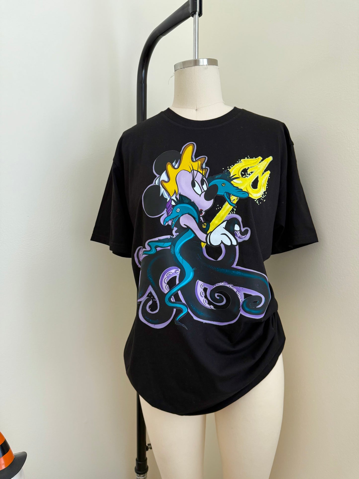 QUEEN OF THE SEA MINNI T SHIRT