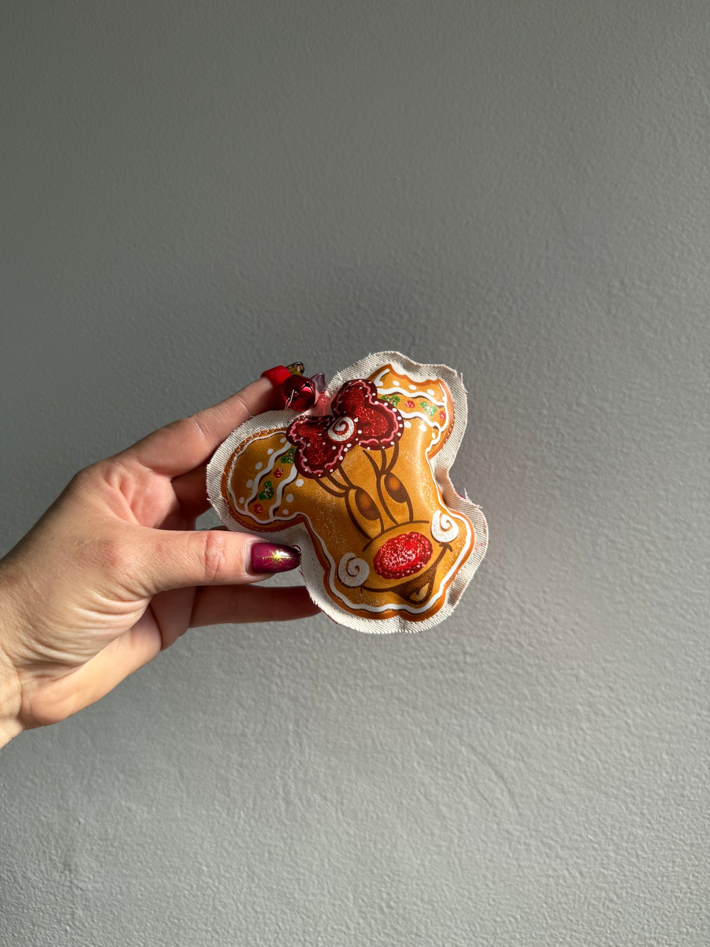 CHRISTMAS KEYCHAINS AND ORNAMENTS