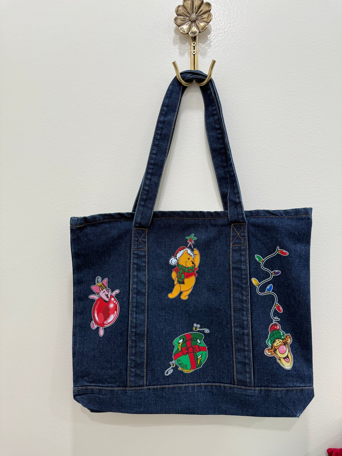 A HUNNY HOLIDAY TOTE