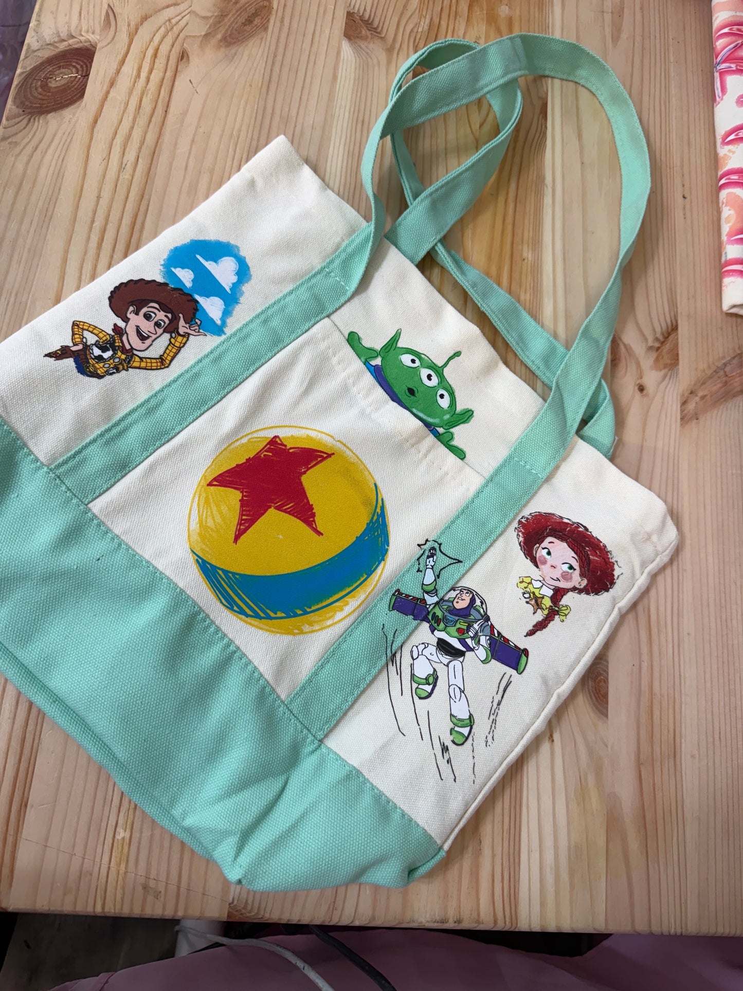 PICK YOUR MOVIE MINI TOTE