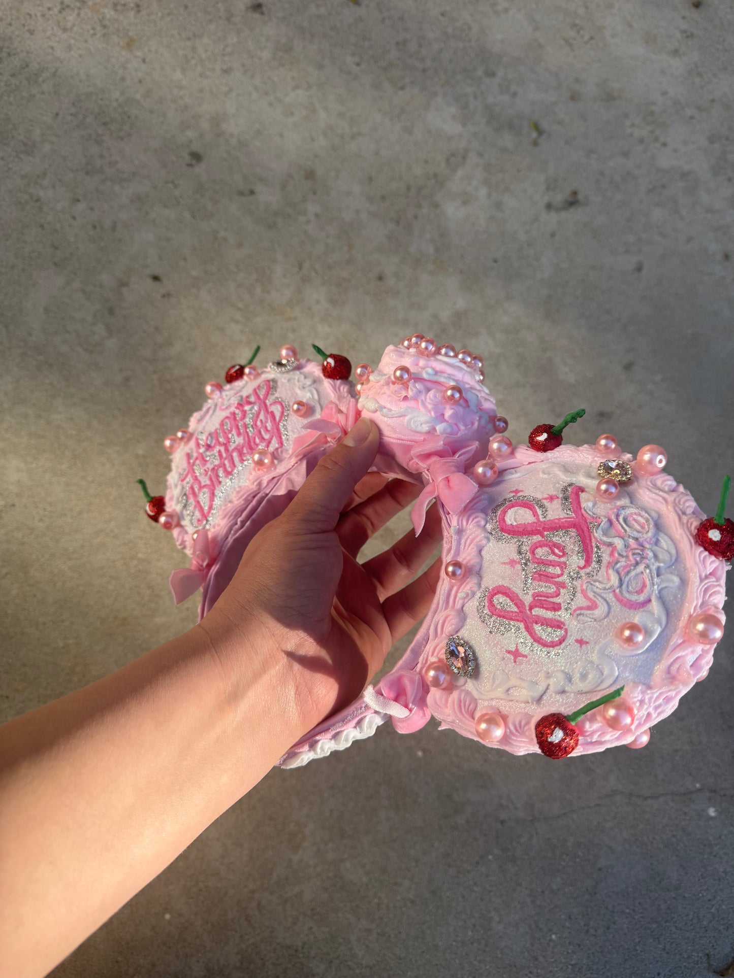 BIRTHDAY CAKE OR WEDDING CAKE OR JUST DIVORCED EARS
