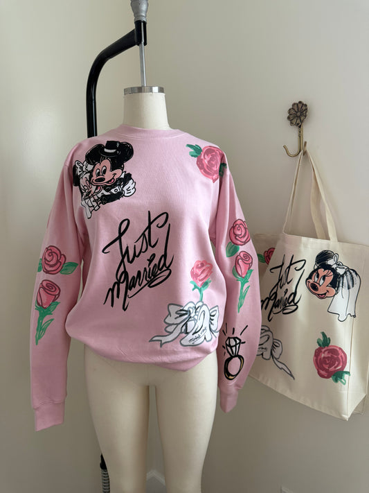 I DO CREWNECK