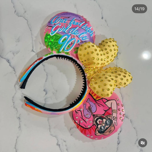 GIRL DE LOS 90'S EARS