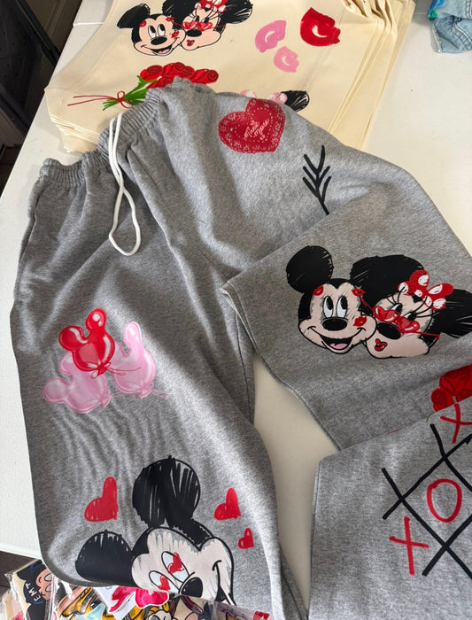 LOVERS LANE SWEATPANTS
