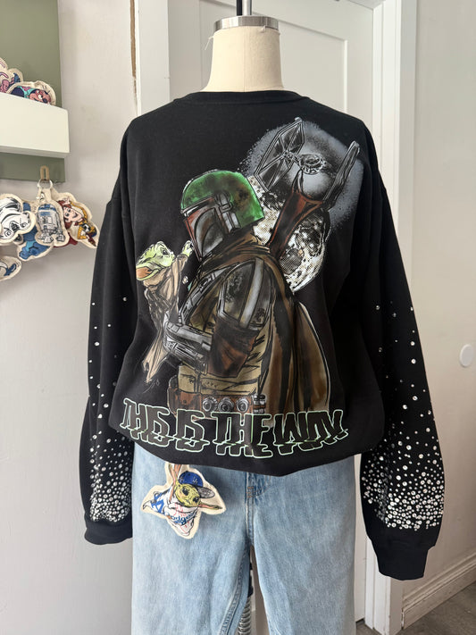 MANDO VS WORLD CREWNECK