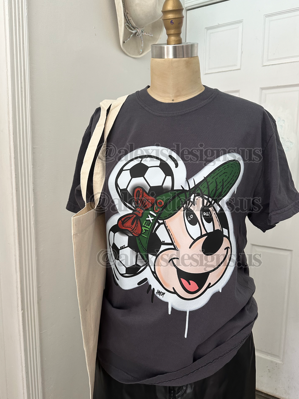 MEXICO MINNI HEAD INSPIRED TSHIRT