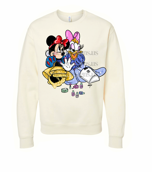 PRINCESS TIME CREWNECK