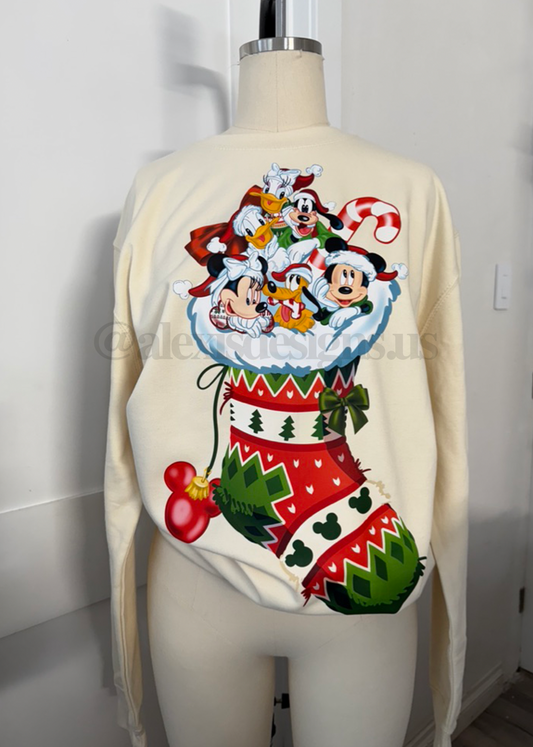 SANTAS FAVORITES CREWNECK
